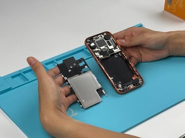 Karnna Smartphone Repair gallery image 1